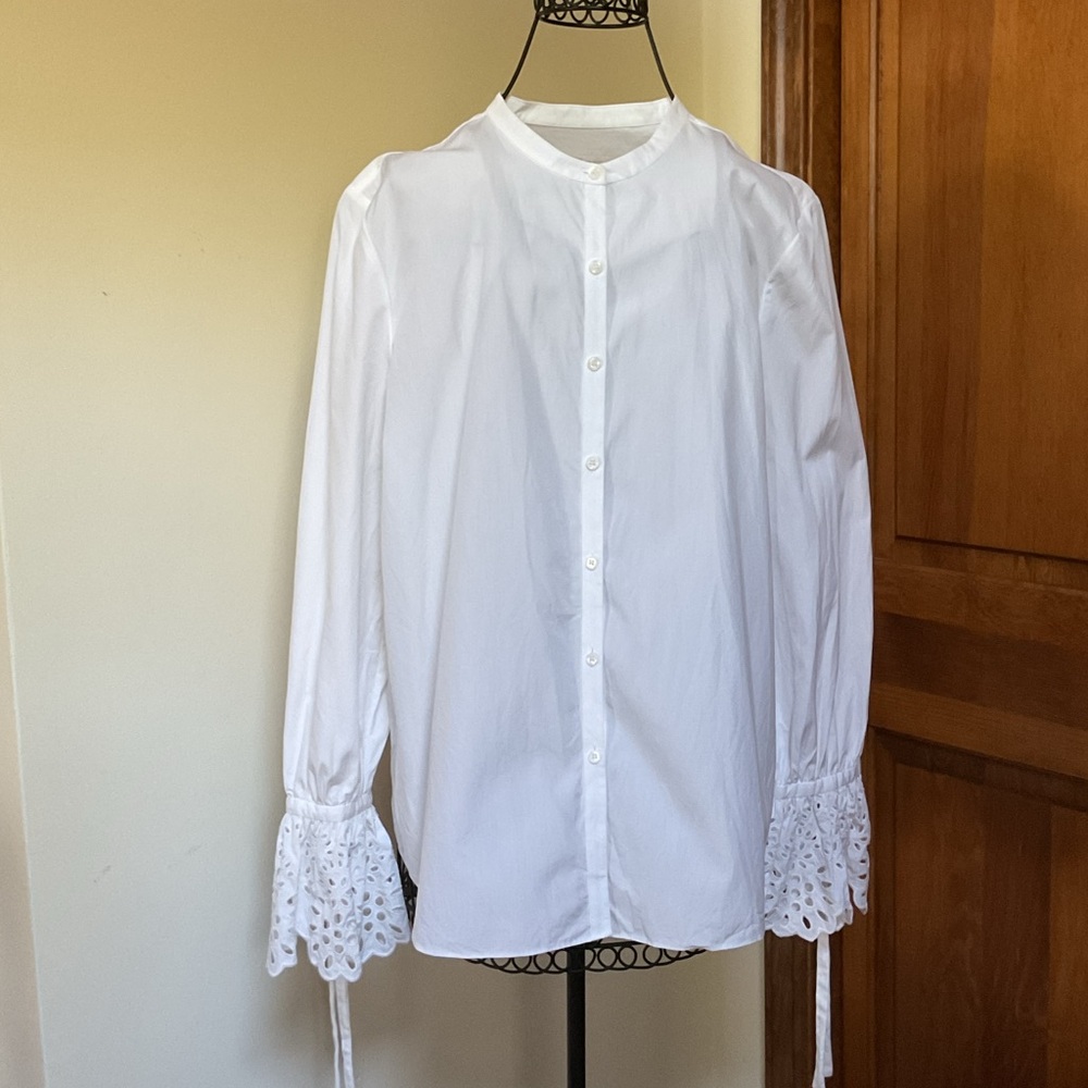 Nordstrom white shirt with cotton eyelet cuff, Medium
